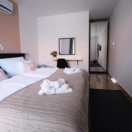 Gæstehus Szitakoeto Panzio 3*